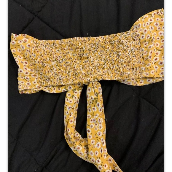 NWT Vanilla Sky Medium Yellow Floral Tube Top With Tie Front - Picture 6 of 7